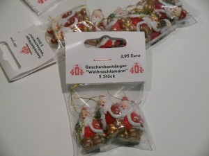 Weihnachtsmann-Geschenkanhänger - 3,5 cm - 5er Set