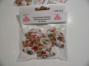 Weihnachtsmann-Geschenkanhänger - 3,5 cm - 10er Set