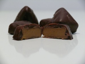 Salzinger Salmiak-Dreiecke in Zarbitterschokolade, 100 Gramm